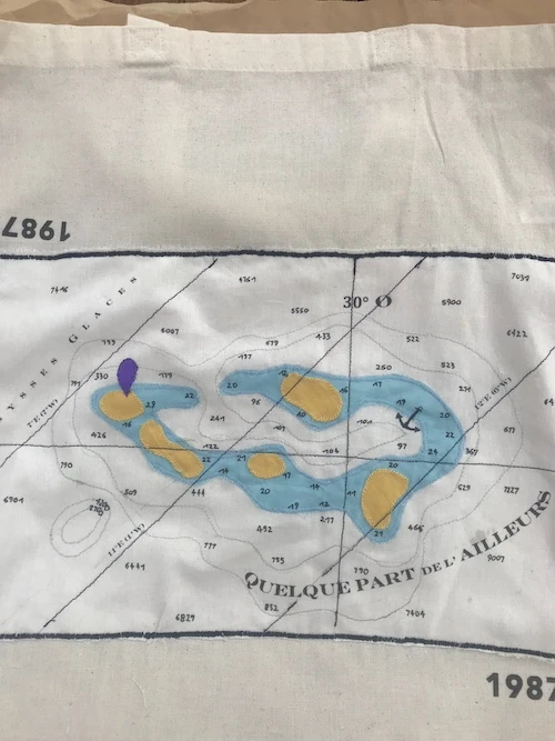 Quelque Part de l’Ailleurs, carte marine textile